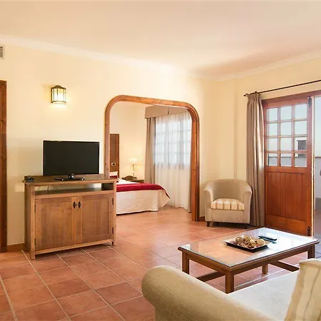Melva Hotel